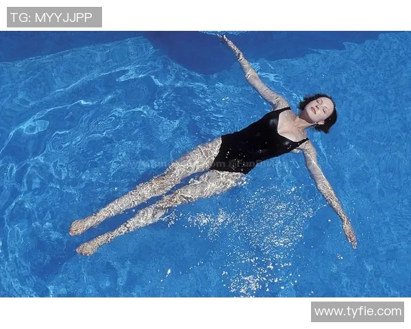 掌握仰泳基本技巧从入水到呼吸的正确动作解析