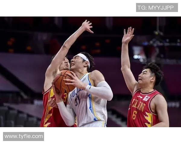 足球世界杯与CBA联赛对比探讨